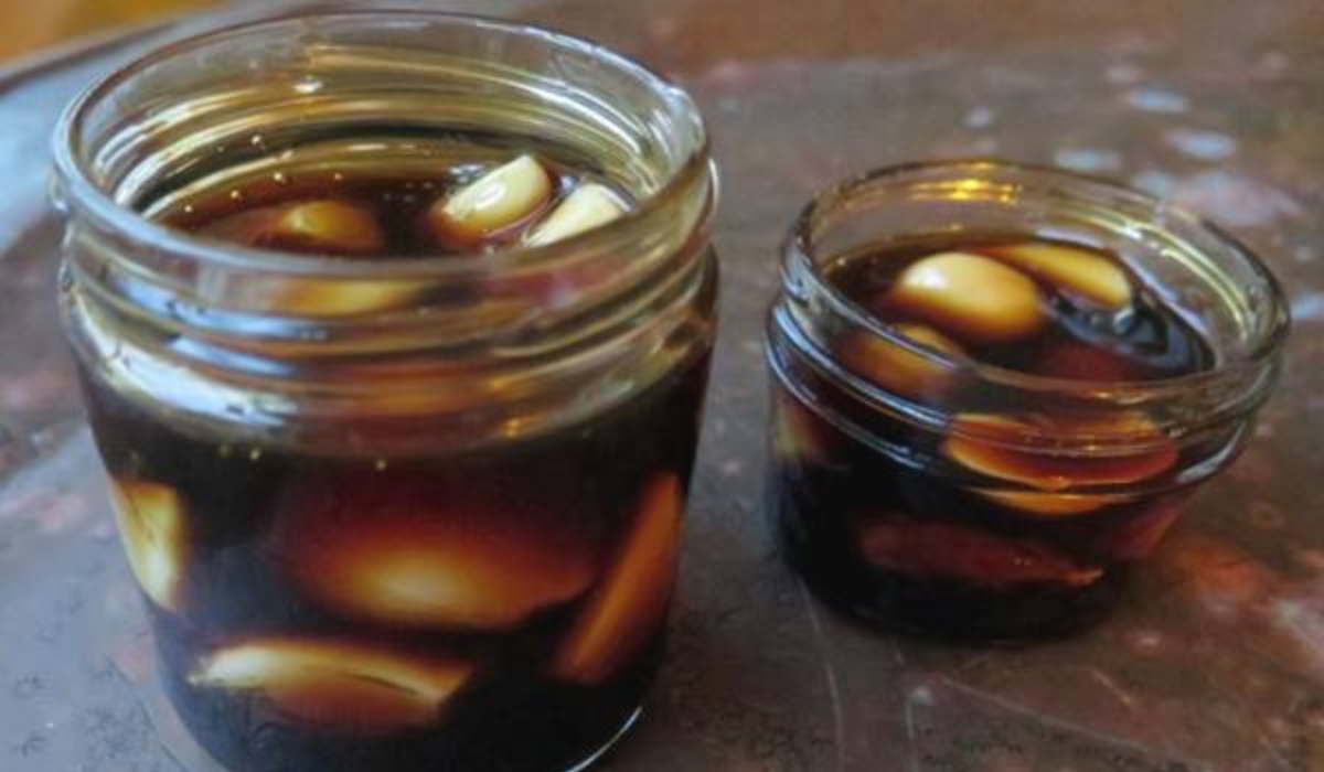 Tudtad? A Fokhagyma Hatása Vörösborral Keverve Megsokszorozódik! Így Csináld…